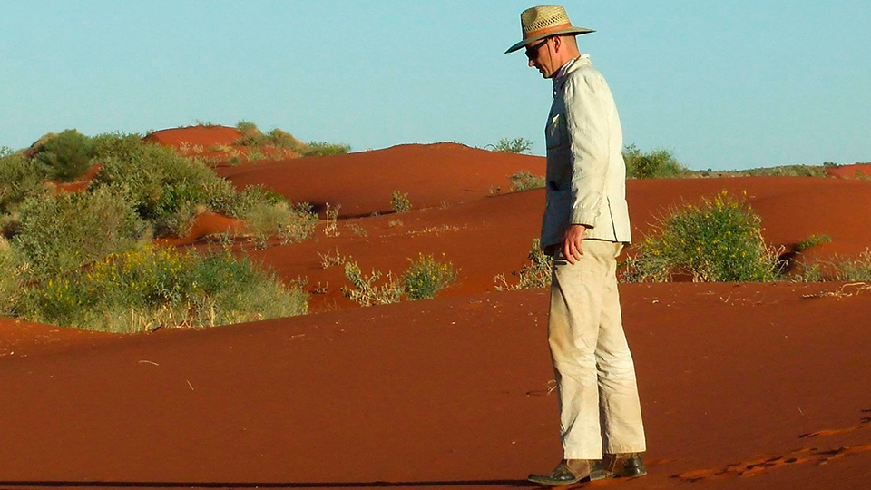 Autor Kai-Uwe Kohlschmidt auf den Spuren von Ludwig Leichhardt in der australischen Simpson-Wüste | © rbb/Peter Adler