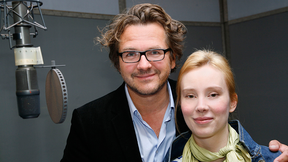 Andreas Fröhlich als Kameramann Marc Burth mit Franziska Petri als Ehefrau | © WDR/Sibylle Anneck