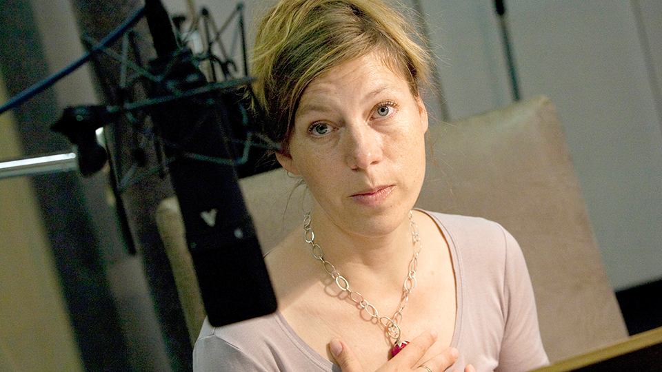 Jule Böwe spilet die Rolle der Maria. | © WDR/SWR/Monika Maier