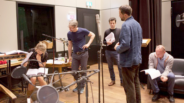 Regisseurin Judith Lorentz, Gerald Michel, Camill Jammal, Michael Rotschopf und Martin Rentzsch (v.l) | © Deutschlandradio / Anja Schäfer
