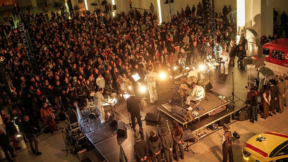 Symphonie der Sirenen, Liveaufführung auf dem Messegelände in Brünn/Tschechien am 21. Oktober 2017 | © Philharmonie Brünn