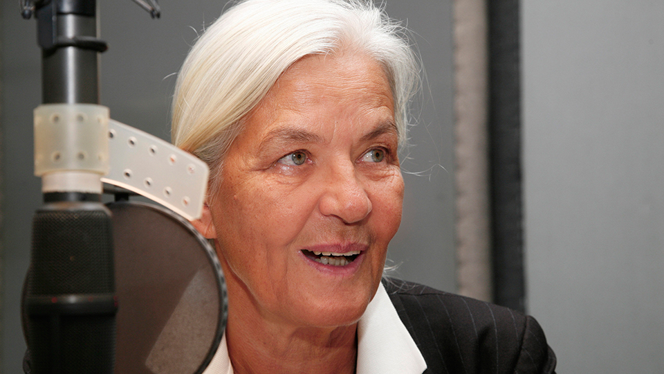 Hildegard Schmahl als Die Mutter | © WDR/Sibylle Anneck