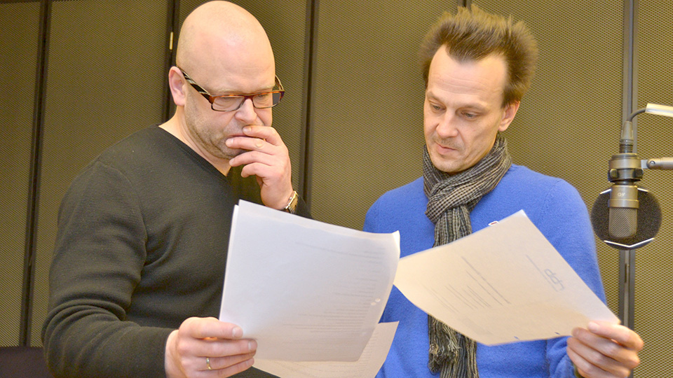 Robert Gallinowski (l.) und Regisseur Mark Ginzler | © rbb/Carsten Kampf