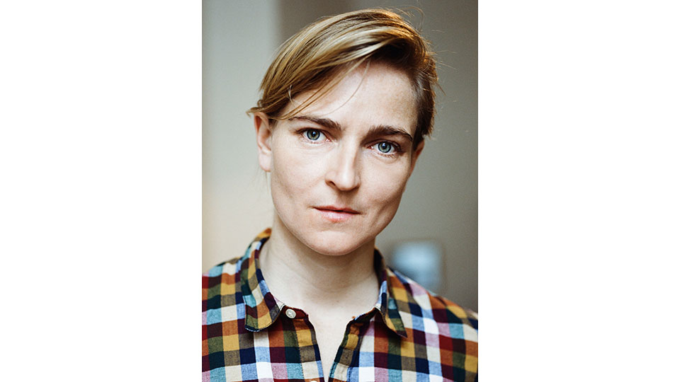 Bettina Hoppe spricht die Rolle der Archäologin Sibylle Mertens-Schaaffhausen.
© HR/Christine Fenzl Bettina Hoppe spricht die Rolle der Archäologin Sibylle Mertens-Schaaffhausen.
© HR/Christine Fenzl